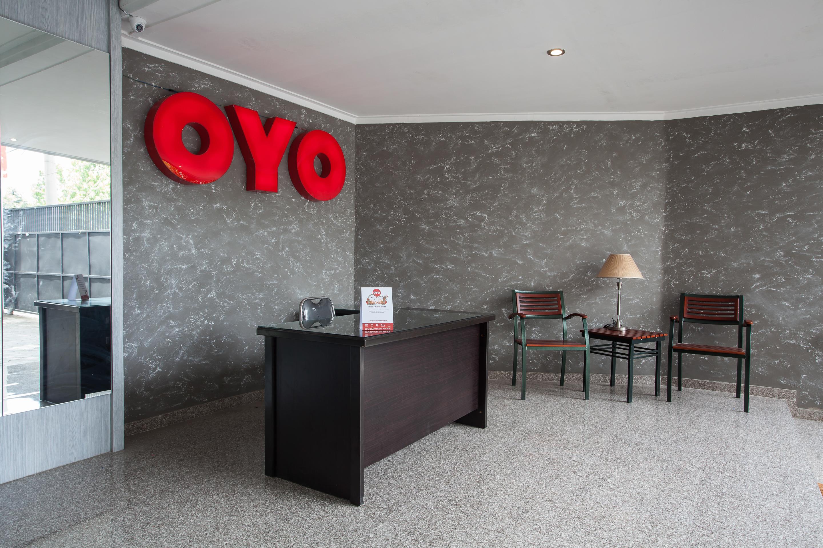 OYO 134 Lg Residence Near RS Brawijaya Kota Surabaya Bagian luar foto